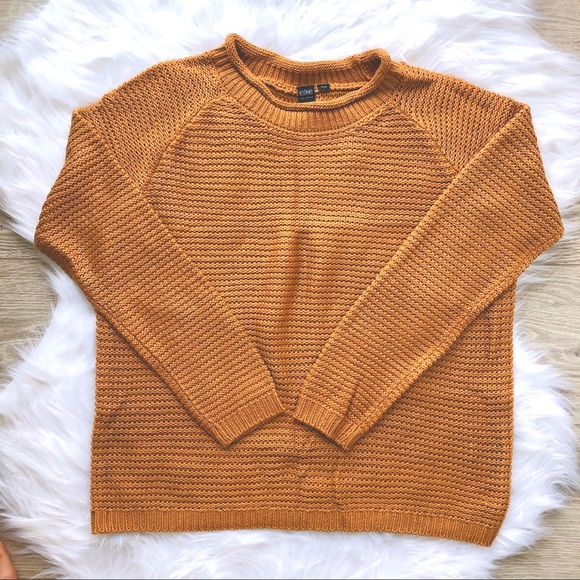 ICŌNE Tops - BNWOT ICŌNE Knitted Sweater